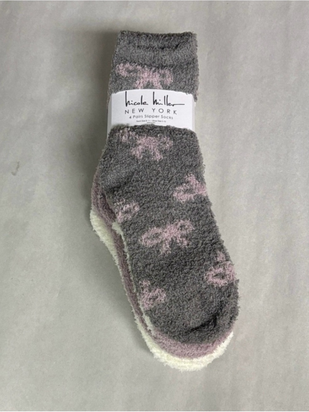 New Nicole Miller Socks Women’s 4 Pair Soft Warm Fuzzy Cozy Plush Slipper Socks